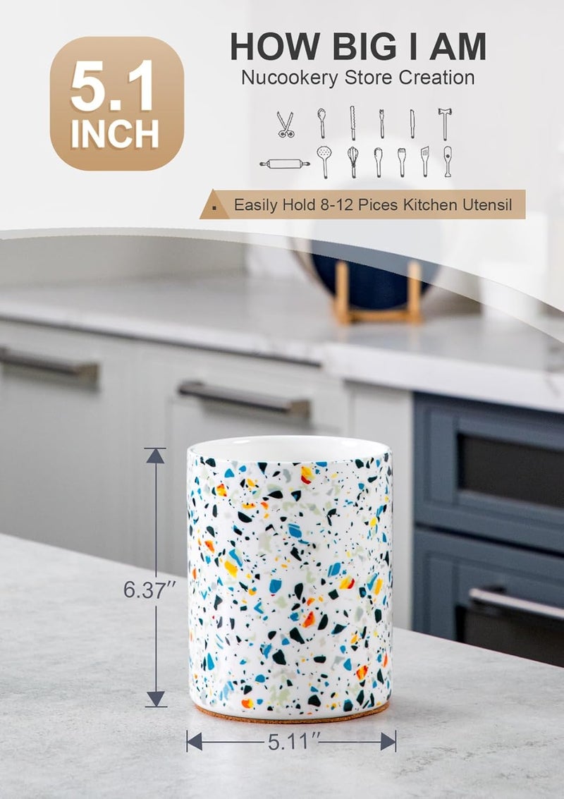 Nucookery حامل أدوات المطبخ، حامل أدوات سيراميك 6.4" للمطبخ مع قاعدة من الفلين للحماية، ديكور مطبخ ريفي لطاولة، هدية (نمط رخام) - Image 2